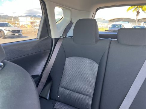 Used 2025 Kia Soul LX w/ LX Technology Package FWD image 38