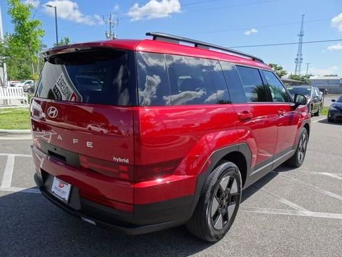Used 2026 Hyundai Santa Fe SEL FWD image 4