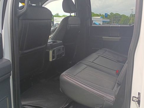 Used 2022 Ford F250 Lariat w/ Tremor Off-Road Package AWD/4WD image 14