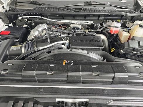 Used 2025 Chevrolet Silverado 2500 LTZ w/ LTZ Plus Package AWD/4WD image 17