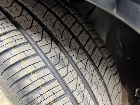 Certified 2024 Mercedes-Benz GLE 450 GLE 450 image 30