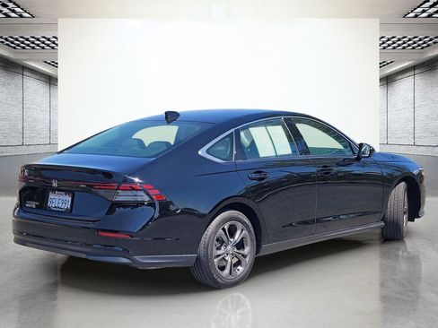 Used 2023 Honda Accord EX image 6