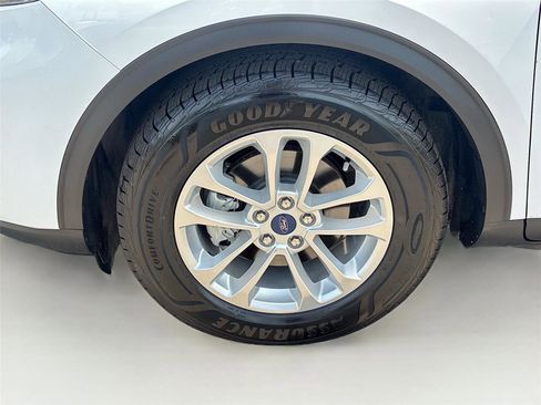 Used 2022 Ford Escape SE w/ Cold Weather Package FWD image 30