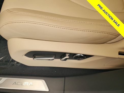 Used 2024 Acura RDX SH-AWD image 19