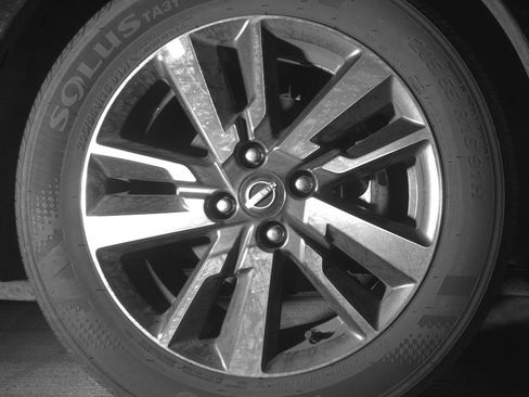 Used 2025 Nissan Versa SV image 13