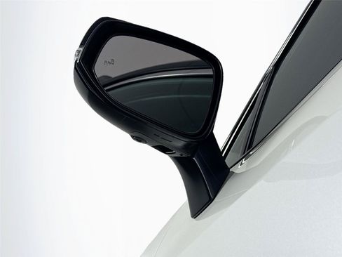 Used 2022 Toyota RAV4 XSE AWD/4WD image 5
