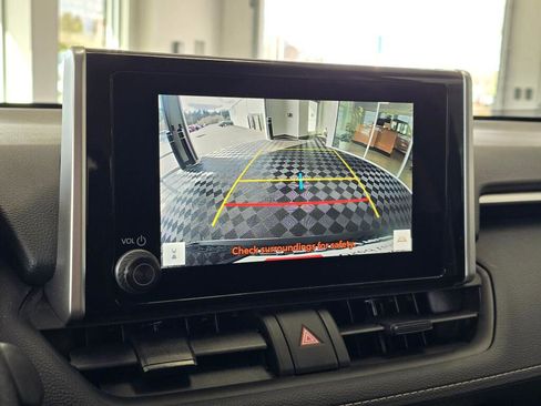 Certified 2024 Toyota RAV4 XLE AWD/4WD image 30