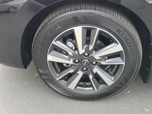 New 2025 Nissan Versa SV w/ Trunk Package image 16