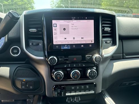 New 2026 RAM 2500 Big Horn AWD/4WD image 12