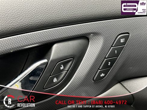 Used 2020 Chevrolet Traverse Premier w/ Redline Edition AWD/4WD image 39