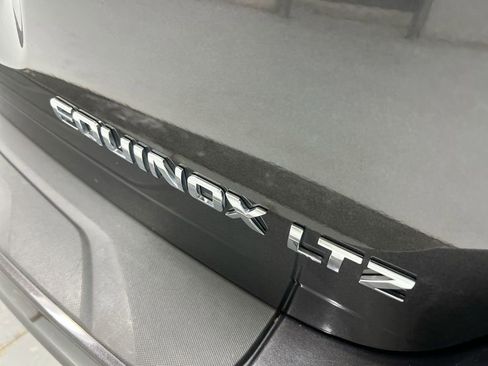 Used 2016 Chevrolet Equinox LTZ w/ Enhanced Convenience Package image 25