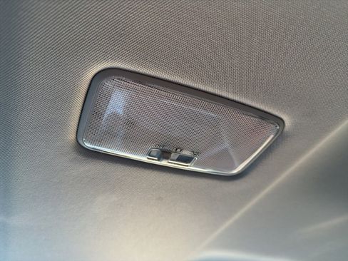 Used 2020 Toyota Camry LE image 71