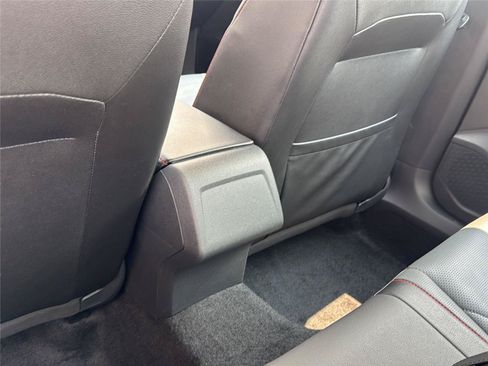 Used 2025 Volkswagen Jetta GLI Autobahn FWD image 19