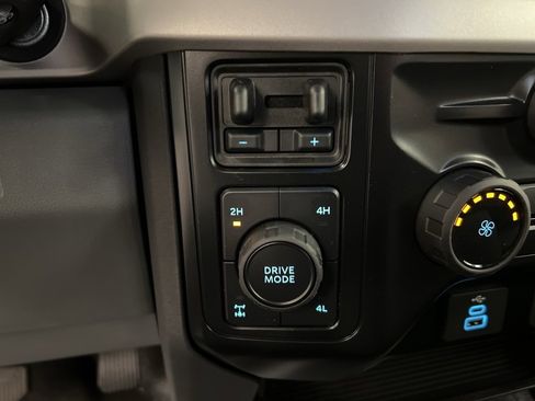 New 2026 Ford F250 XL w/ XL Chrome Package image 14