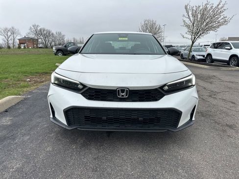 Used 2025 Honda Civic Sport image 2