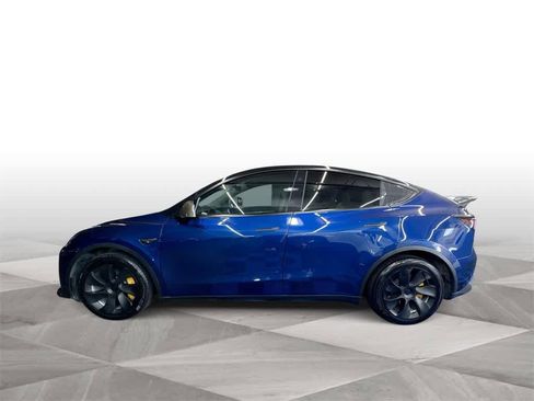 Used 2022 Tesla Model Y Long Range image 5
