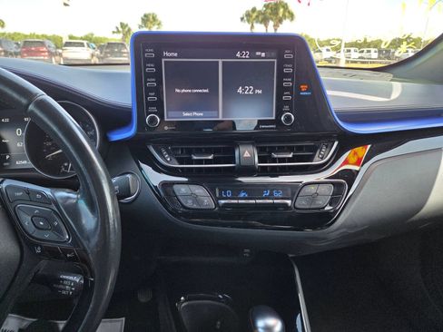 Used 2022 Toyota C-HR XLE FWD image 8