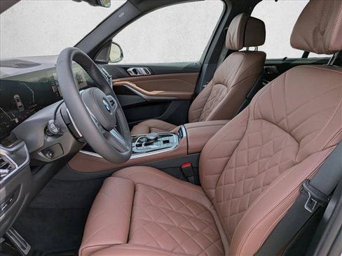 Used 2026 BMW X5 sDrive40i w/ M Sport Package RWD image 4