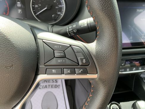 Used 2025 Nissan Versa SR w/ Trunk Package FWD image 24