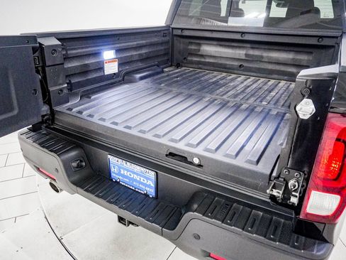 Used 2023 Honda Ridgeline RTL-E image 8