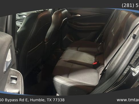 Used 2021 Buick Encore GX Preferred w/ Cold Weather Comfort Package FWD image 16