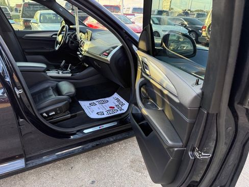 Used 2019 BMW X3 sDrive30i w/ M Sport Package image 4