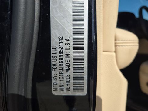 Used 2022 Jeep Grand Cherokee L Limited image 36