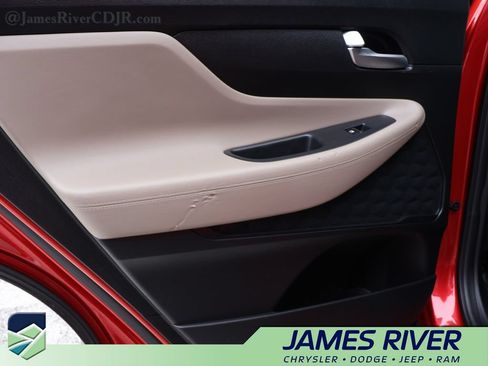 Used 2022 Hyundai Santa Fe SEL FWD image 16