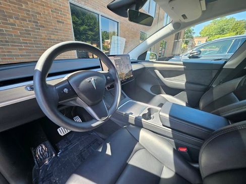 Used 2023 Tesla Model Y Performance AWD/4WD image 38