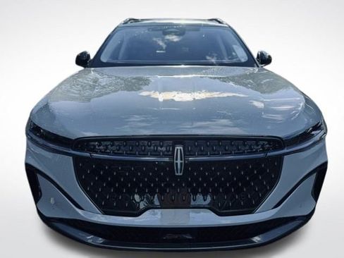 New 2026 Lincoln Nautilus Reserve w/ Jet Appearance Package image 2