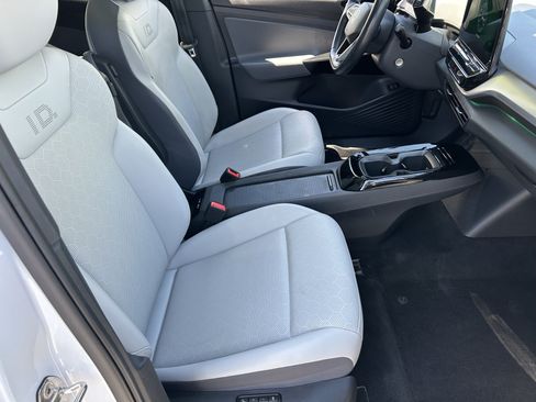 Used 2021 Volkswagen ID.4 Pro S w/ Gradient Package RWD image 30