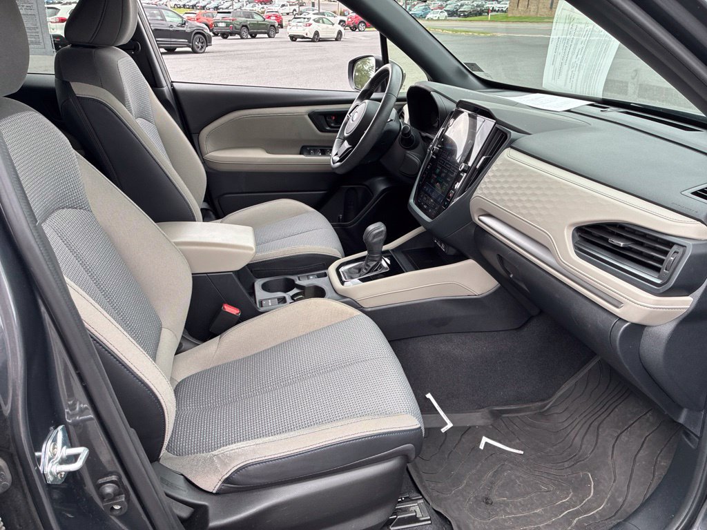 Certified 2025 Subaru Forester Premium AWD/4WD image 17