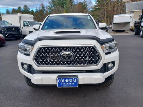 Used 2019 Toyota Tacoma TRD Sport w/ Technology Package image 17
