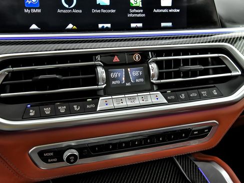 Used 2021 BMW X5 M w/ Competition Package image 39