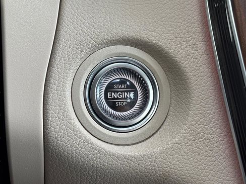 Used 2022 Mercedes-Benz GLC 300 4MATIC image 19