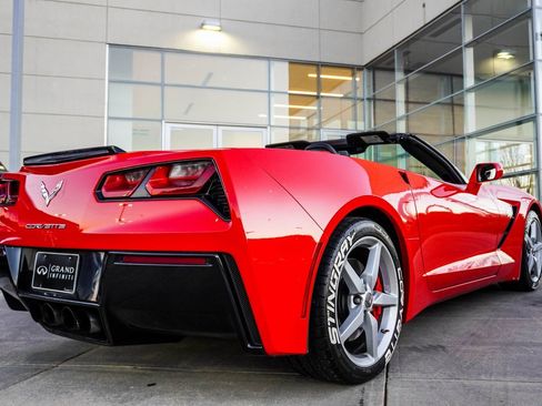 Used 2014 Chevrolet Corvette Stingray Convertible image 9