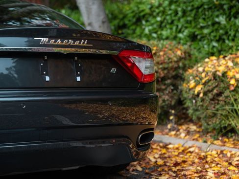 Used 2009 Maserati GranTurismo S RWD image 20