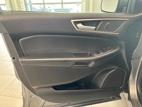 Used 2024 Ford Edge SEL w/ Convenience Package AWD/4WD image 11