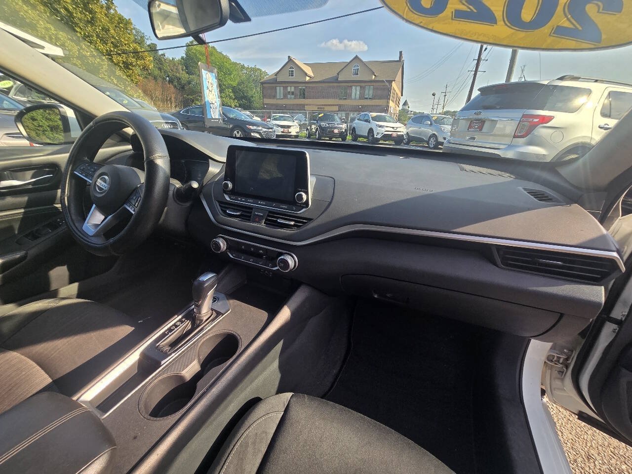 Used 2020 Nissan Altima 2.5 S FWD image 38