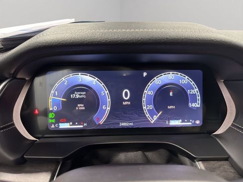 Used 2024 Jeep Grand Cherokee L Limited w/ Luxury Tech Group II image 30