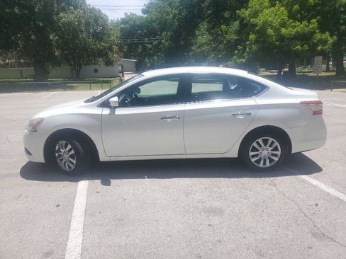 Used 2014 Nissan Sentra SV FWD image 3