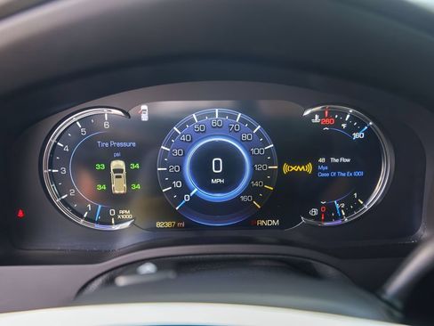 Used 2016 Cadillac Escalade Premium AWD/4WD image 11