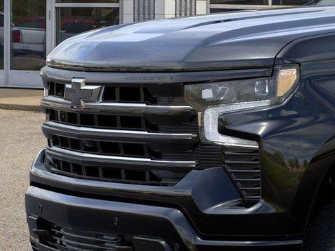 New 2026 Chevrolet Silverado 1500 High Country w/ Midnight Edition AWD/4WD image 13
