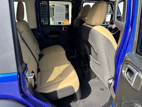 Used 2018 Jeep Wrangler Unlimited Sport S AWD/4WD image 9