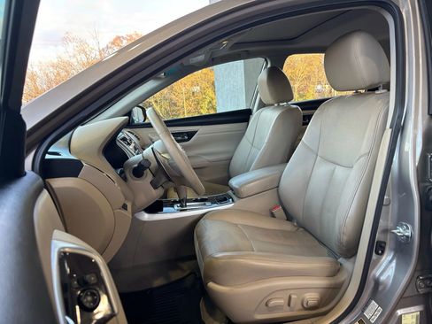 Used 2014 Nissan Altima 3.5 SL image 8