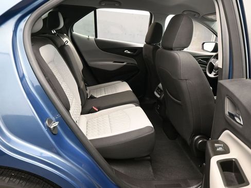 Used 2024 Chevrolet Equinox LS FWD image 31