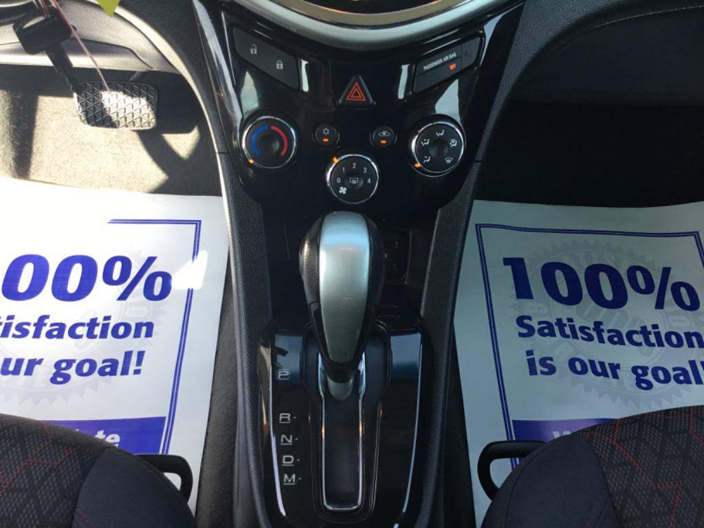 Used 2018 Chevrolet Sonic LT w/ RS Package FWD image 31