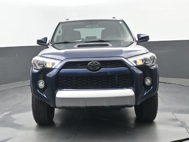 Used 2018 Toyota 4Runner TRD Off-Road AWD/4WD image 18