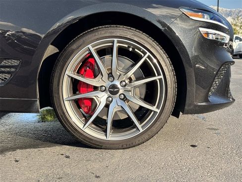 Used 2025 Genesis G70 2.5T image 17