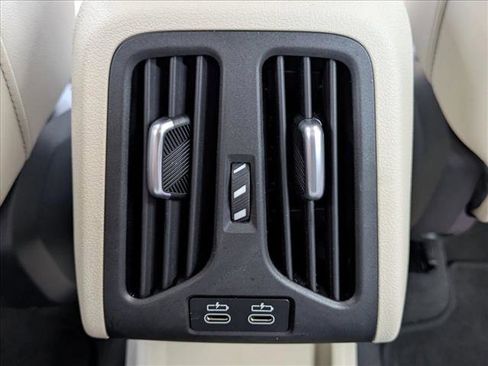 Used 2025 BMW X2 xDrive28i image 19